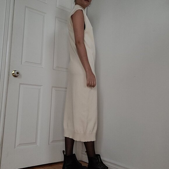 Beige knit maxi dress from Dynamite - Picture 3 of 7